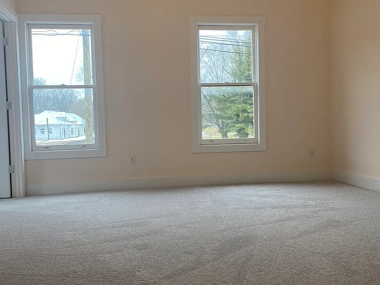 114 E Main St #1 — Photo 4