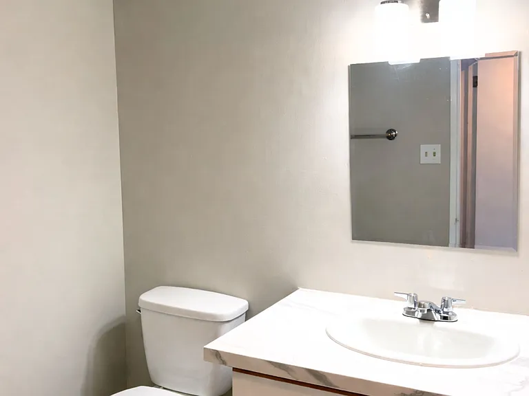 3559 Eglinton Ave W #611 — Photo 10