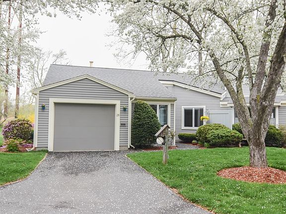 4th image of 28 Walden Pond Drive