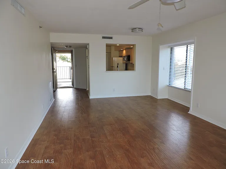 6240 Mirror Lake Dr #201 — Photo 4