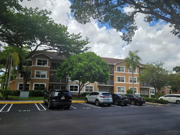 8721 Wiles Road #106, Coral Springs, FL 33067