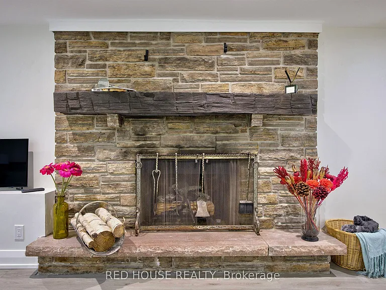70 Beaverbrook Ave #BASEMENT — Photo 9