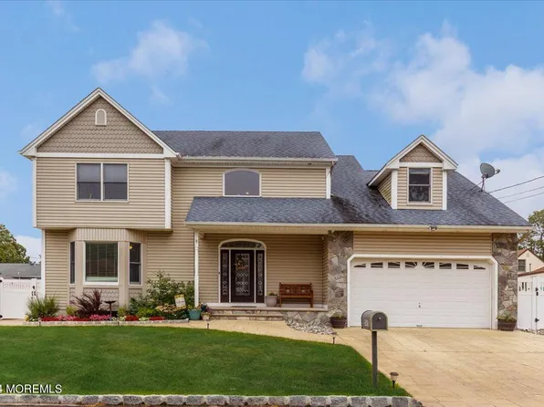 545 Anchor Avenue, Beachwood, NJ 08722
