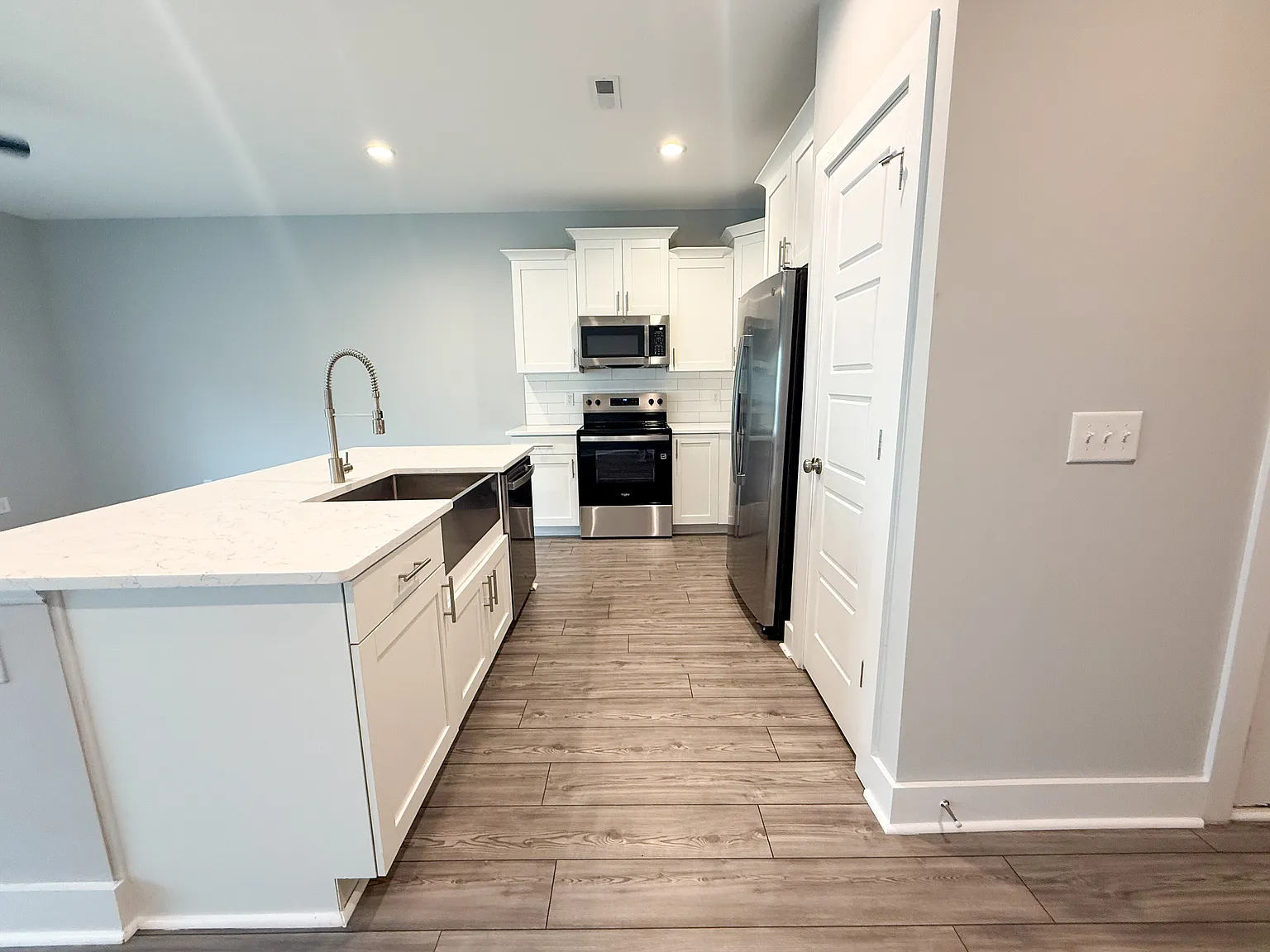 3 bed, 2.5 bath, $1,795 — Photo 4