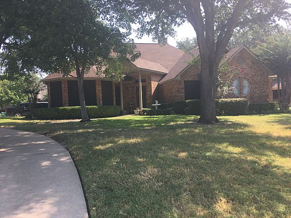 4th image of 2421 E Windsor Dr