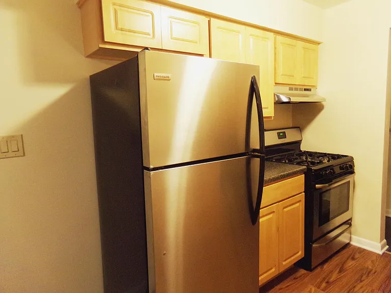 810 Seward St #303 — Photo 1