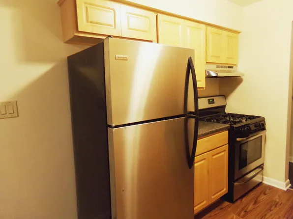 810 Seward St APT 303, Evanston, IL 60202