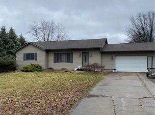 2765 Pickle Rd, Akron, OH 44312