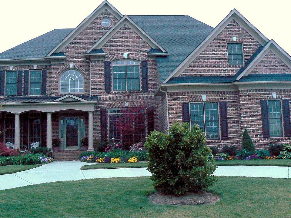 See it all on 16704bridgemount.com