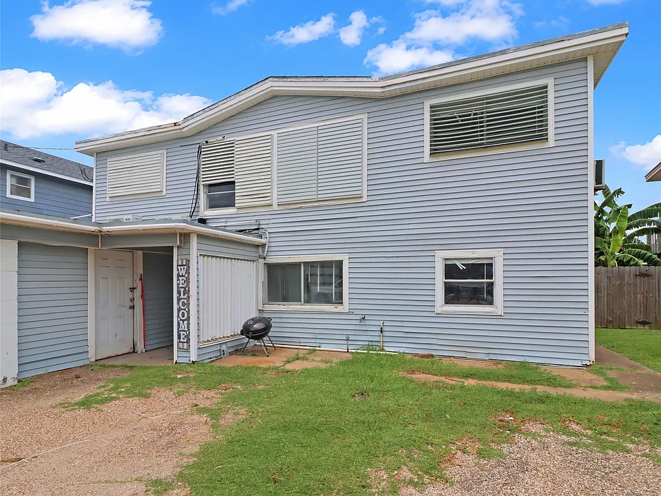 176 Barracuda St