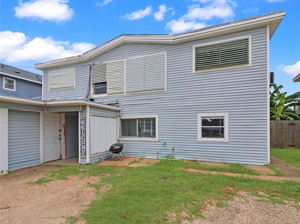 176 Barracuda St #B