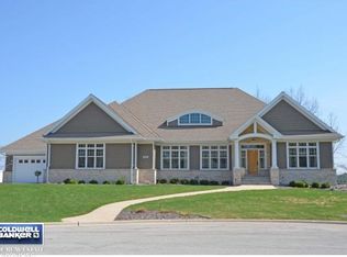 3324 Star Creek Ct, Green Bay, WI 54311
