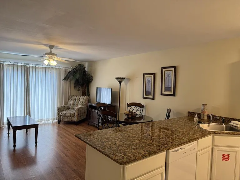 1644 Beach Blvd — Photo 1