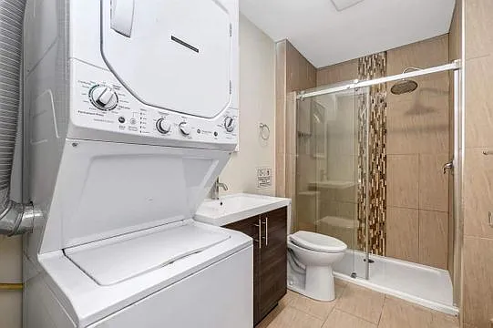 149 Henderson Ave — Photo 35