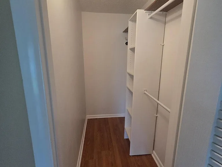 54 Newport Ct #C — Photo 9
