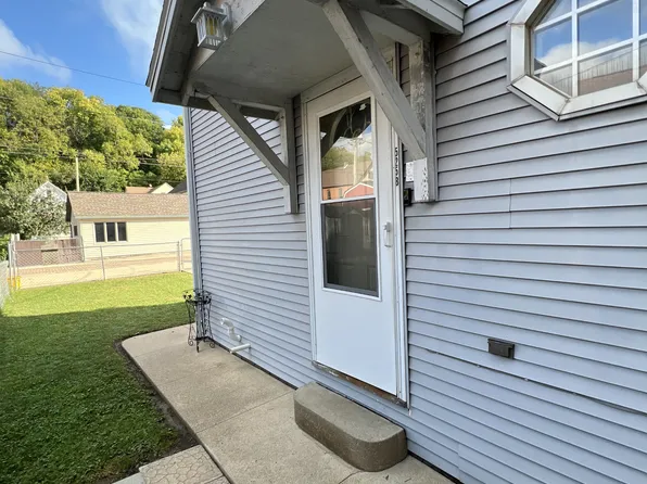 525 W Locust St, Dubuque, IA