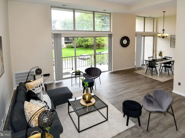 5572 Burnside Dr #5, Rockville, MD 20853