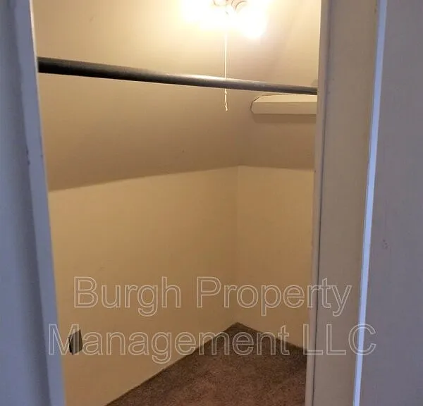 426 2nd St #1/2 — Photo 8