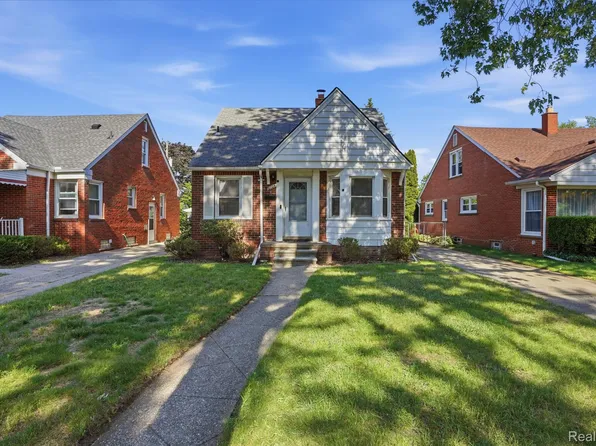 2204 N Franklin St, Dearborn, MI 48128