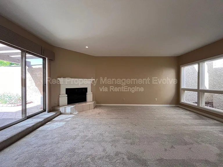 7513 N Via Camello Del Sur — Photo 12