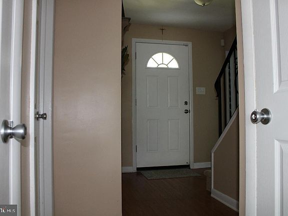 3rd image of 700 Lincoln Dr