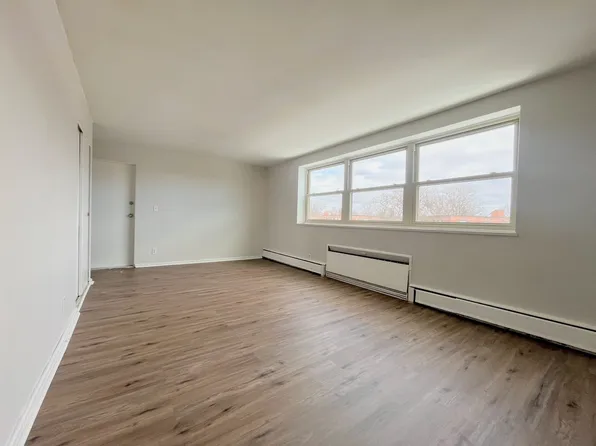 Delaware Ave Apartments, 1974 Delaware Ave #5, Buffalo, NY 14216