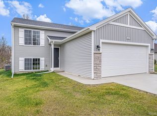 2297 Plum Tree Ct, Burton, MI