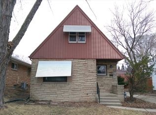 3224 W Verona Ct, Milwaukee, WI 53215