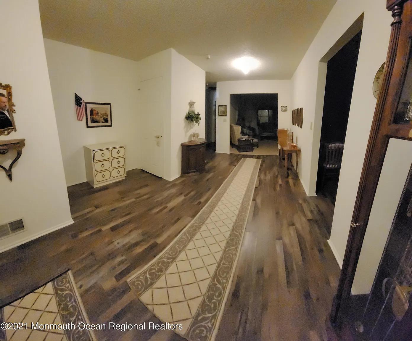 10 Woodchuck Ln photo 1