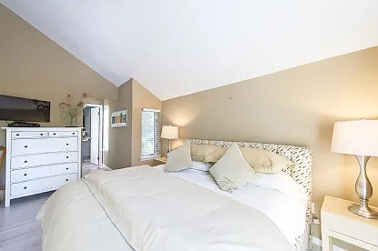 101 Wainscott Northwest Rd — Photo 5