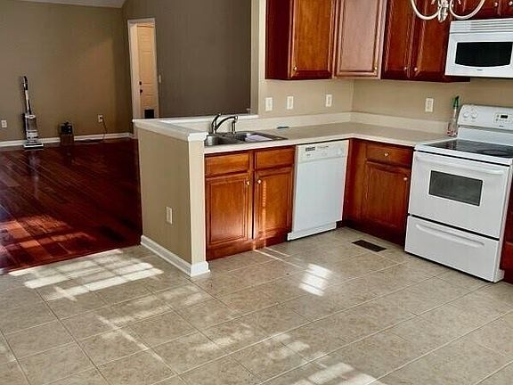 4th image of 1848 Coffeetree Ln
