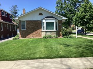 300 S I Oka Ave, Mount Prospect, IL 60056