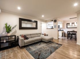 12067 Alta Carmel Ct