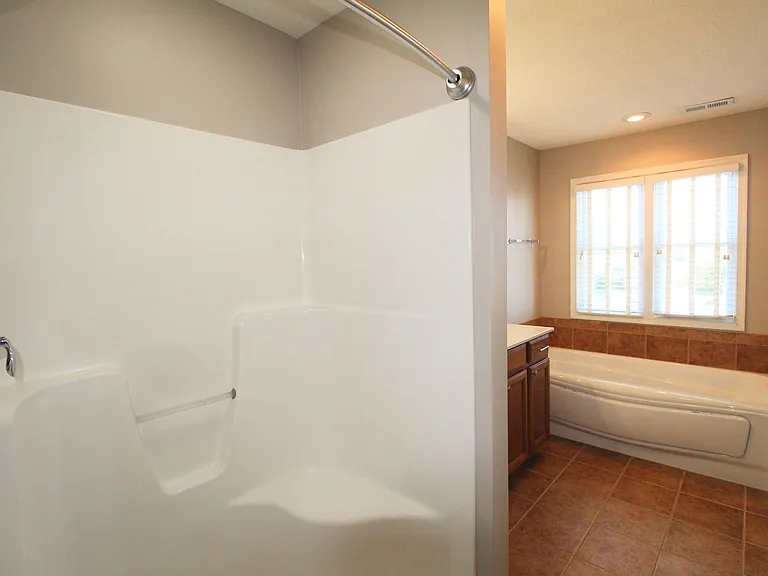 2189 Deyerle Ave — Photo 28