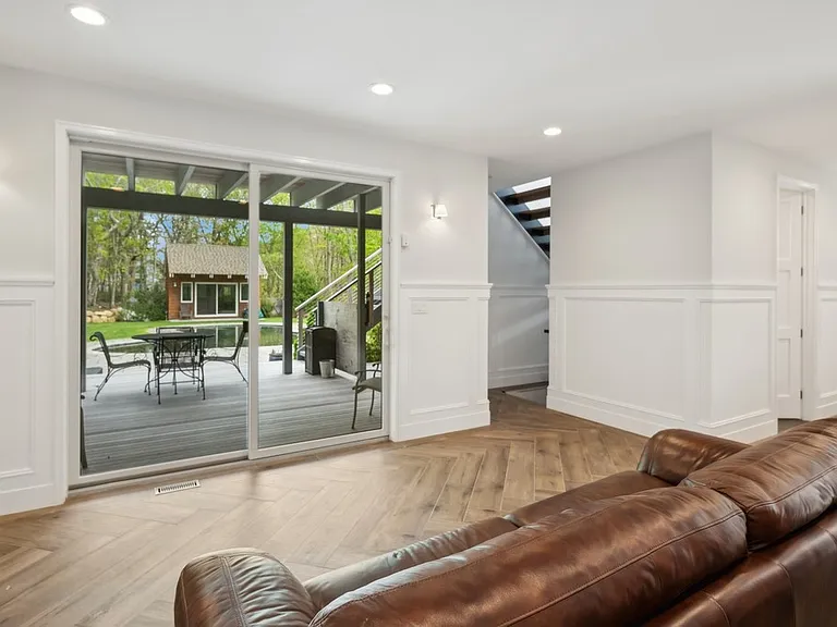 15 Hill Side Ln — Photo 14