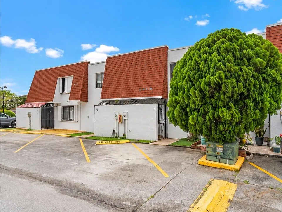 319 NW 109th Ave #3B