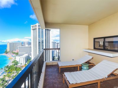 2470 Kalakaua Ave APT 2804, Honolulu, HI, 96815