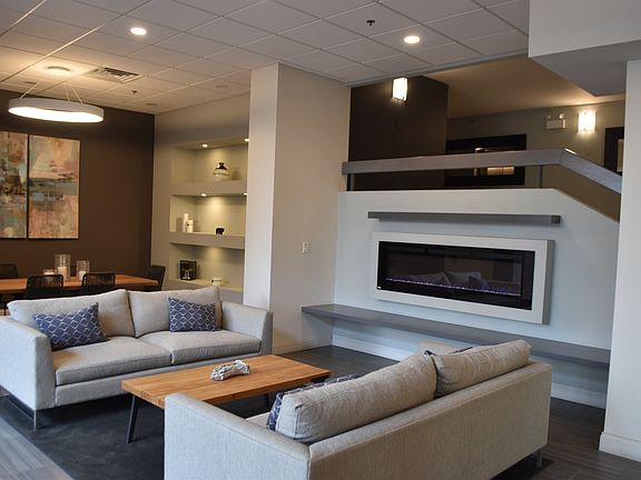2nd image of 465 W Dominion Dr Unit 1509
