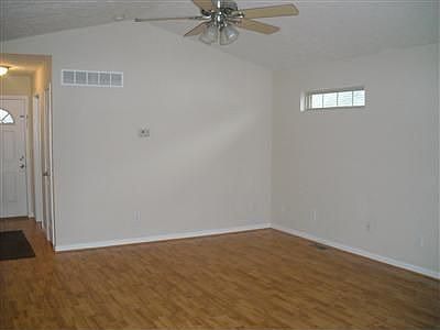 4th image of 123 Bass Pond Glen Dr