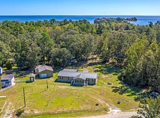 1064 Longpoint Rd, Cross, SC 29436