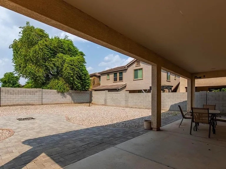 14586 W Mauna Loa Ln — Photo 25