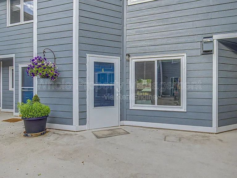 1330 S Monaco Street Pkwy #6 — Photo 25