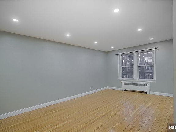 4th image of 155 Union Ave APT 201
