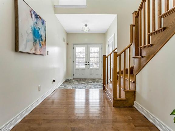 4th image of 145 Redtail St