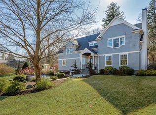 16 Hastings Rd, Lexington, MA 02421