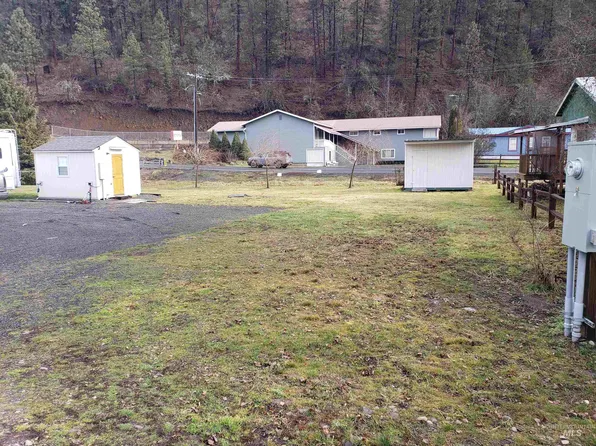 416 Old School Ave, Stites, ID 83552