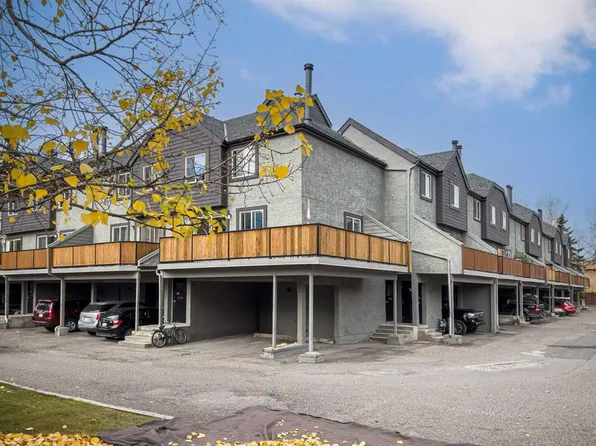 1119 N Railway Ave #23, Canmore, AB T1W 1R4