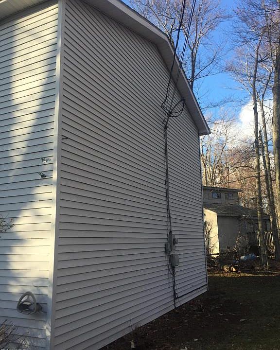 2nd image of 9101 Idlewild Dr