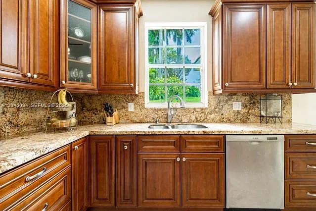 3745 Heron Ridge Ln — Photo 33