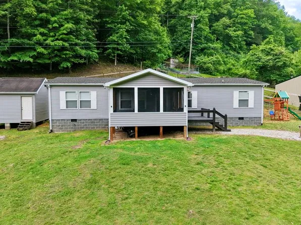 3521 Left Fork Of Island Crk, Pikeville, KY 41501